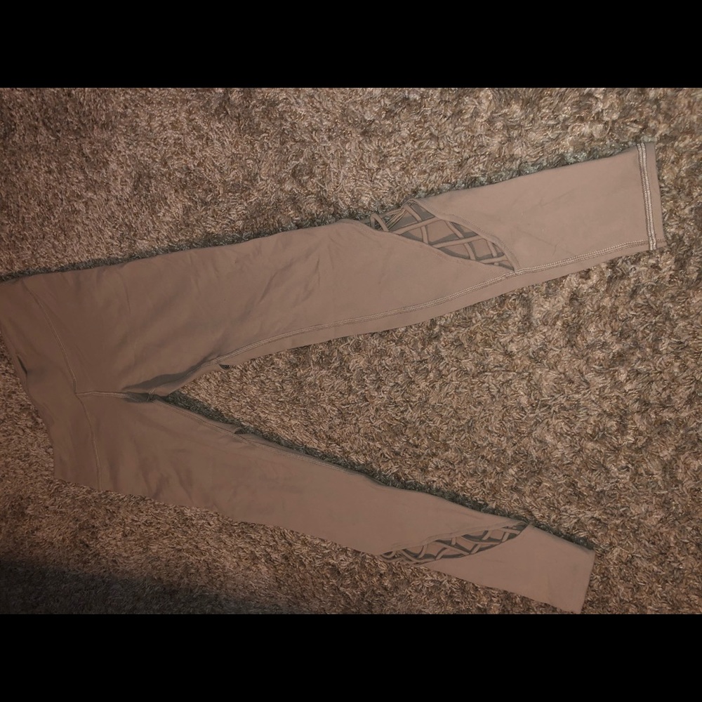 Ali Yoga Leggings